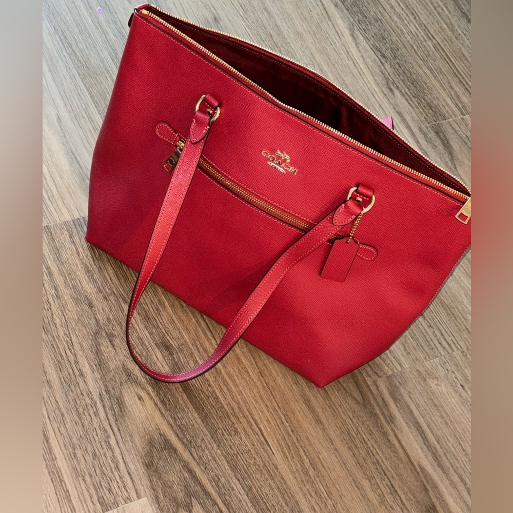 Brand New, Never Worn or used Coach Gallery Tote